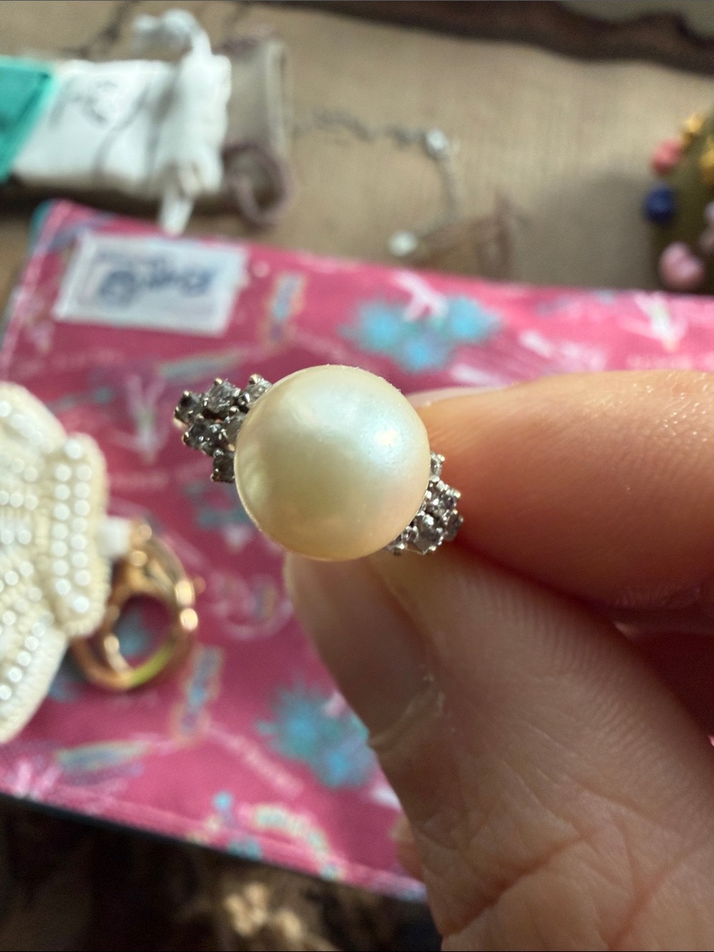 Pearl and Diamond Cluster Ring - White Pearl